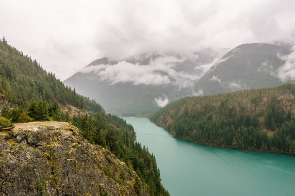 beautiful Diablo lake in the mountains Washington state USA. - Fotoğraf, Görsel