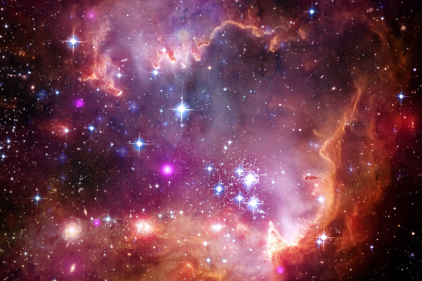 Γαλαξίας στο μακρινό διάστημα, ομορφιά του σύμπαντος. - Φωτογραφία, εικόνα