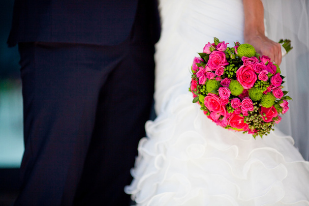 Polárszűrő az esküvő napján a menyasszony virágok - Fotó, kép