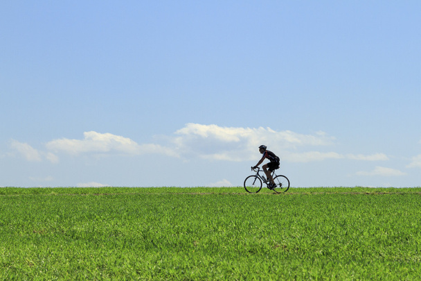 Hombre mayor ciclismo
 - Foto, imagen