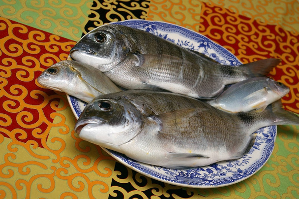 fish, called Dorada in Spanish, for cooking - Foto, imagen