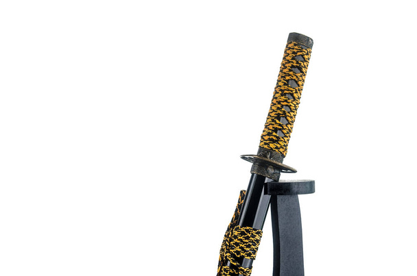 Японский меч традиционного орнамента
 - Фото, изображение