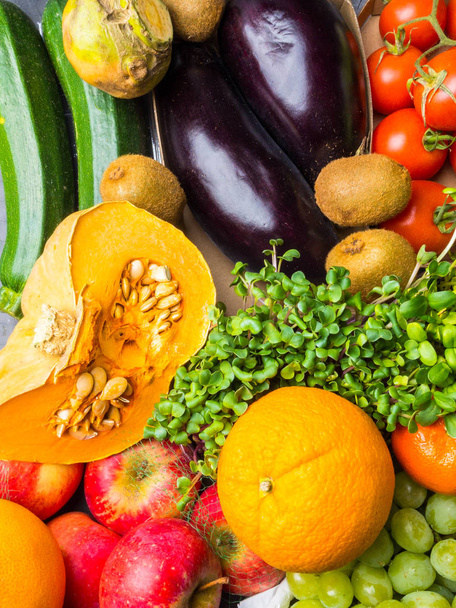 Сирі овочі та фрукти фону. здорове органічне харчування концепції
 - Фото, зображення