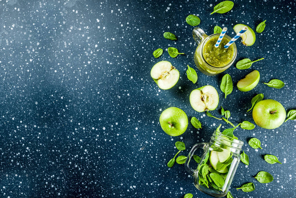 Batido verde con espinacas y manzanas
 - Foto, Imagen