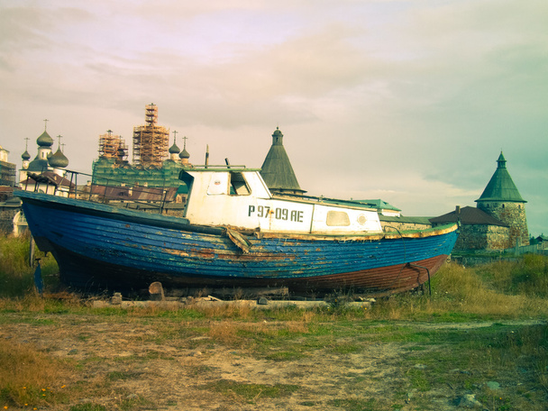 Старая лодка
 - Фото, изображение