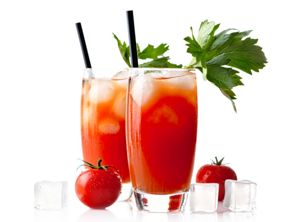 Bloody mary with ice cubes & tomatoes isolated on white - Foto, Imagem