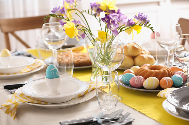 Festive Easter table setting with traditional meal at home - Фото, зображення