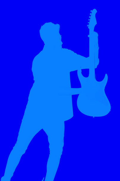Junge mit E-Gitarre - Foto, Bild