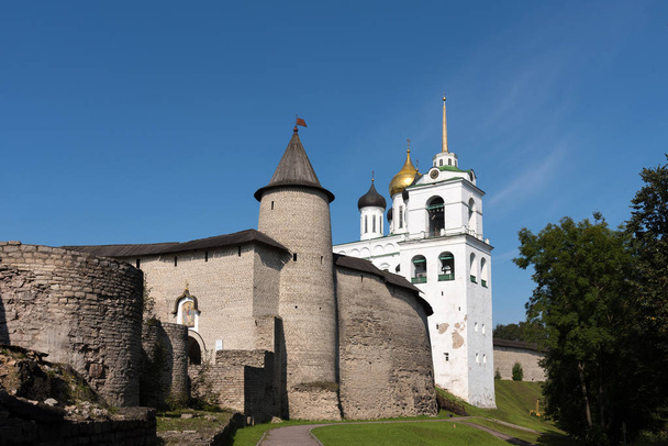 Panoramic view of Pskov Kremlin on the Velikaya river. Ancient fortress. The Trinity Cathedral in summer. Pskov. Russia - Photo, image