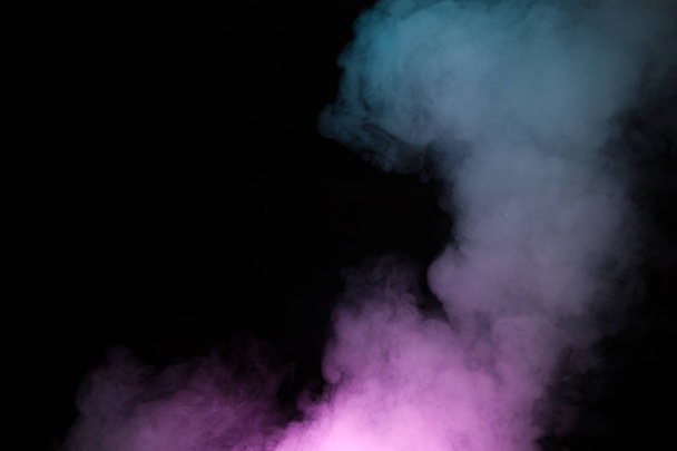 siyah arka plan üzerinde renkli duman - Fotoğraf, Görsel