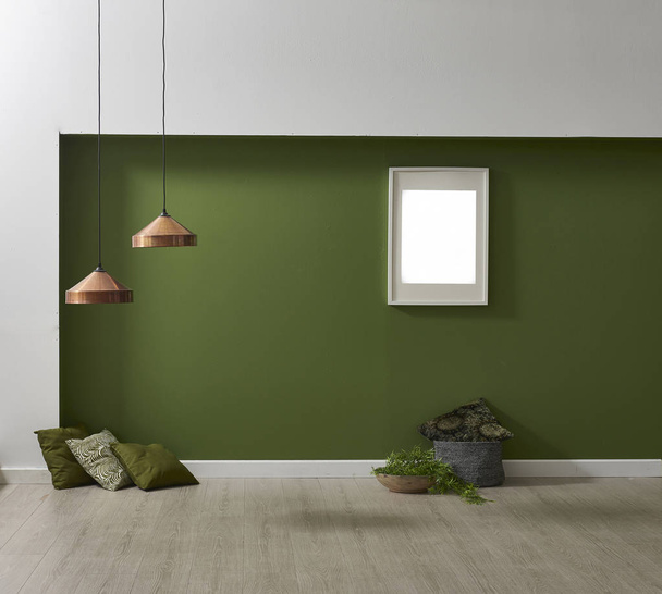 Vihreä seinä lamppu tuoli tyyny ja matto asetelma. - Valokuva, kuva