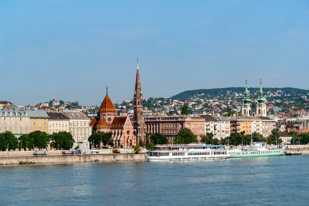 Szilagyi Dezso churh and St Anne Church in Budapest - Фото, зображення