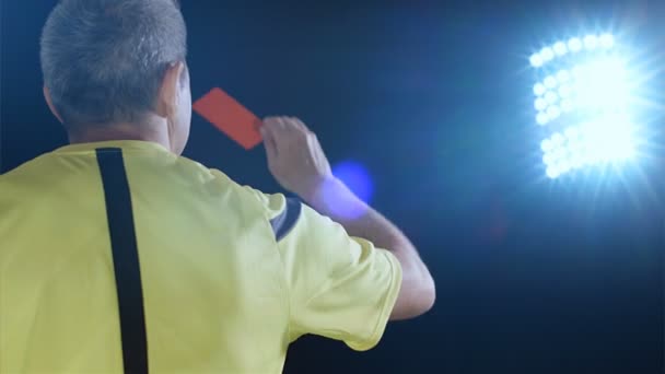 Jalkapallo jalkapallo erotuomari näyttää rangaistus punainen kortti
 - Materiaali, video