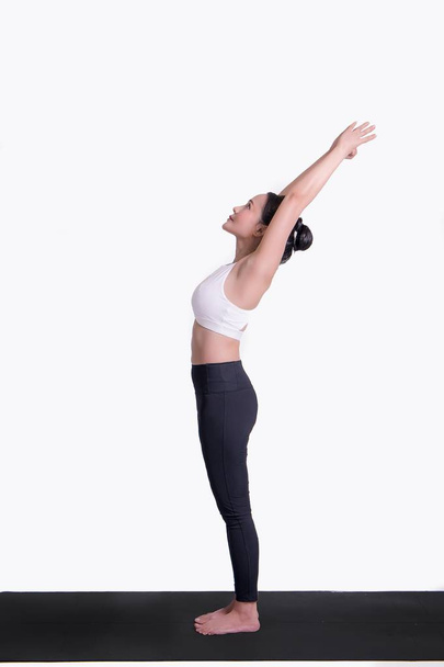 Yoga duruş sağlıklı konsantrasyon ve şekli oluşturun. kadın Yo - Fotoğraf, Görsel