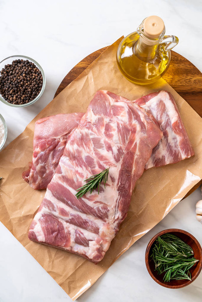 Fresh raw pork ribs  - Foto, immagini