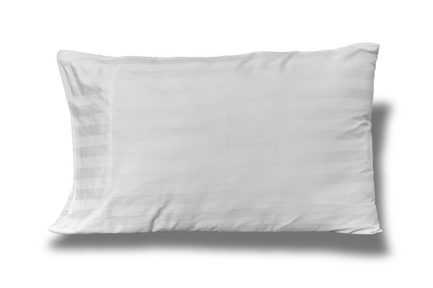 almohada blanca, aislada sobre fondo blanco con camino de recorte
. - Foto, imagen