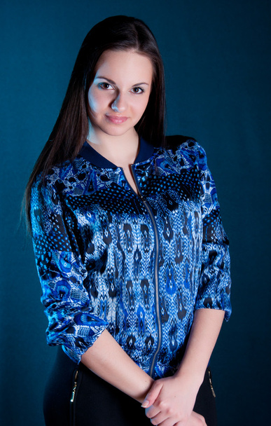 beautiful woman portrait in blue light - Fotografie, Obrázek