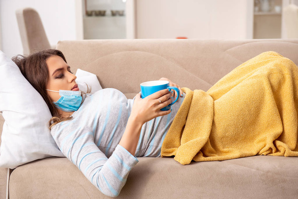 Sick pregnant woman suffering at home  - Valokuva, kuva