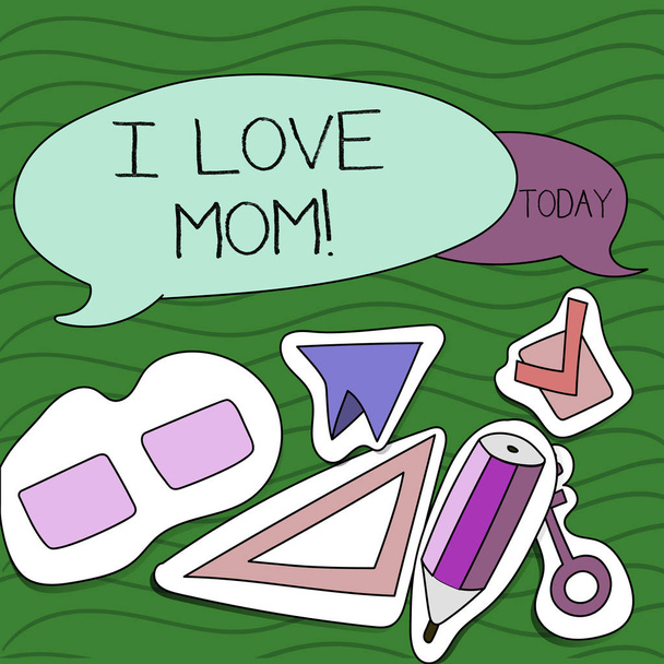 Rukopis textu, psaní I Love Mom. Koncept význam dobrých pocitů pro svou vlastní matku něha. - Fotografie, Obrázek