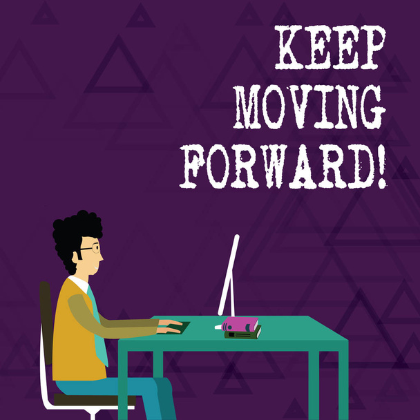 Het schrijven van nota Keep Moving Forward te tonen. Zakelijke foto presentatie van optimisme vooruitgang volharden verplaatsen. - Foto, afbeelding