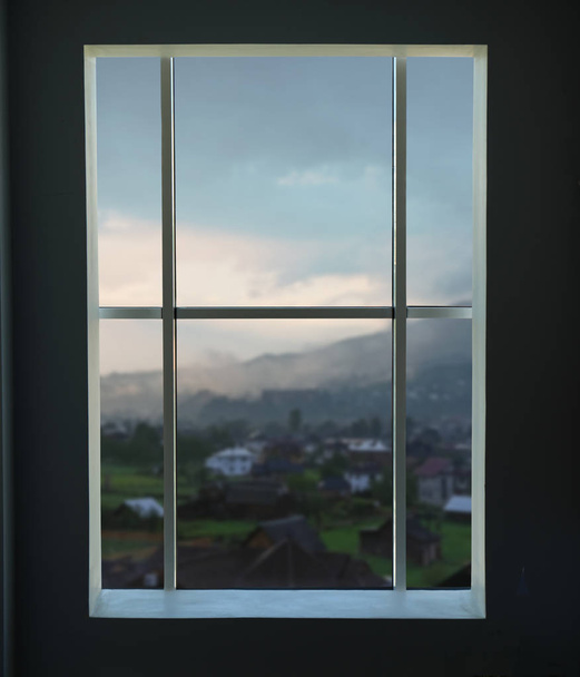 Красивый вид из нового современного окна в номере
 - Фото, изображение
