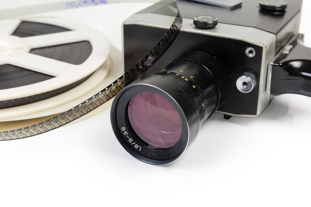 Vintage amateur filmcamera en rollen met Super 8-mm films - Foto, afbeelding