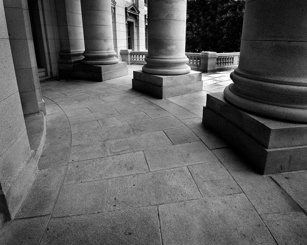 Columns on Old Building Bank Courthouse Architecture - Photo, Image