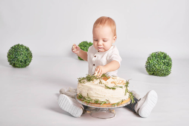 urodziny dla dzieci 1-letniego chłopca z ciasta - Zdjęcie, obraz