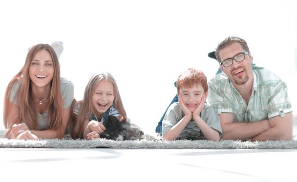 фон зображення щасливої сім'ї в новій квартирі
 - Фото, зображення