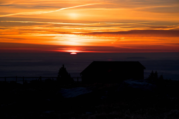 Wschód słońca na Brocken w Harz - Zdjęcie, obraz