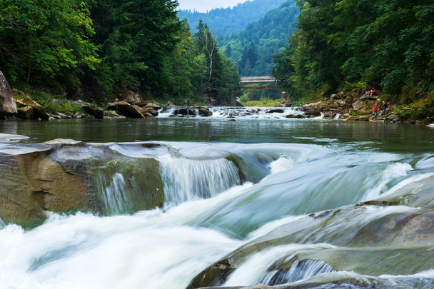 Vodopád z horské řeky - Fotografie, Obrázek