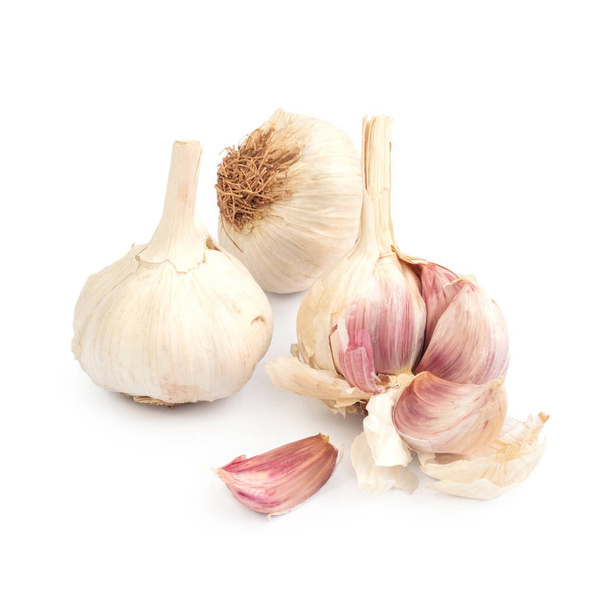 Три garlics ізольовані
 - Фото, зображення