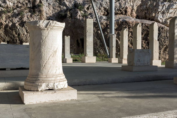 Rovine antiche all'acropoli di Atene, Attica, Grecia
 - Foto, immagini