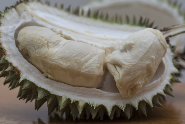 pulpe de durian prête à manger
 - Photo, image