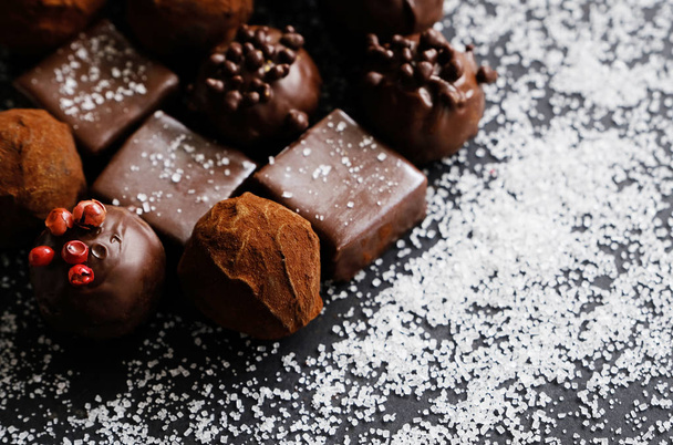 Truffles on sugary background - Foto, afbeelding