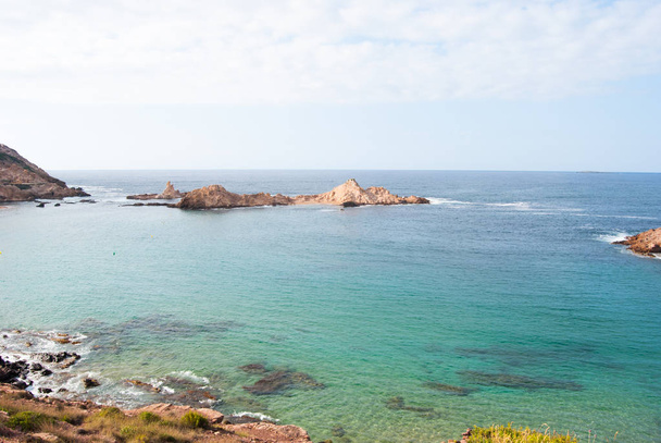Pregonda alan Menorca Adası'nın sahil şeridi - Fotoğraf, Görsel