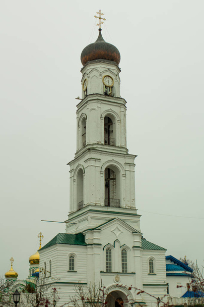 the bell tower in the monastery of Raifa - Фото, зображення