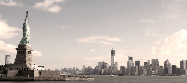 Panorama na Manhattanie - Zdjęcie, obraz