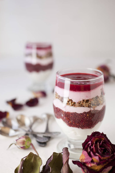 Homemade dessert with yogurt and raspberries - Photo, Image