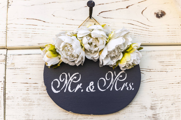 Mr and Mrs sign on a door - Photo, Image