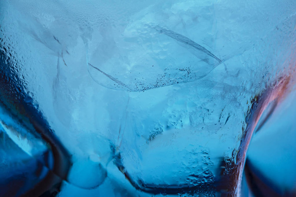 Ένα βλέμμα μπλε χρώμα πάγο υφή όπως κάτω από τη θάλασσα - Φωτογραφία, εικόνα