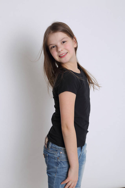 Caucasian teen girl posing - Fotografie, Obrázek