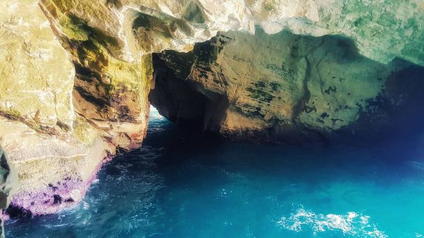 Israel, la llanura costera de Galilea, las grutas de Rosh Hanikra
 - Foto, imagen