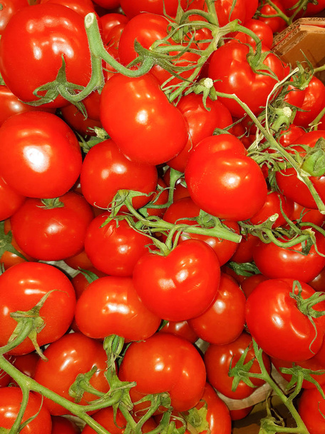 Μικρό ιστορικό φύση κόκκινο κεράσι ντομάτες - Φωτογραφία, εικόνα
