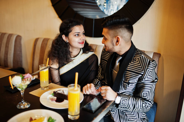 Lovely indian couple in love, wear at saree and elegant suit, si - Valokuva, kuva