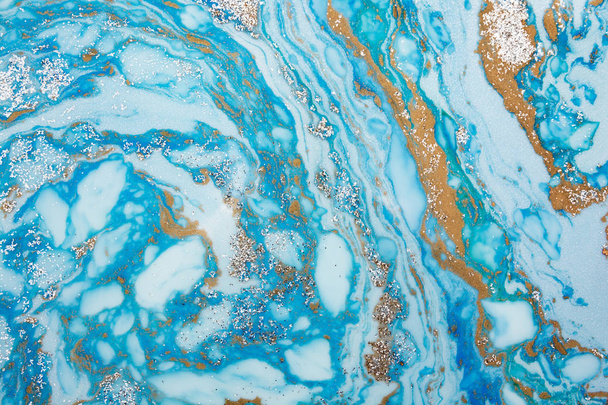 Bela técnica de desenho abstrato Ebru. Estilo turco de pintura Ebru na água com tintas acrílicas torce as ondas. Uma combinação elegante de luxo natural
 - Foto, Imagem