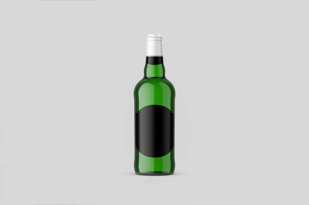 Pivní láhev Mock-Up izolované na měkké šedé pozadí. Prázdný popisek. Fotografie s vysokým rozlišením. - Fotografie, Obrázek