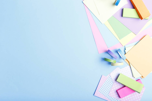 Colorful stationary paper supplies - Φωτογραφία, εικόνα