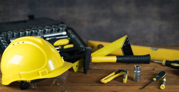 Žlutá sada nástrojů pro opravy a stavby - Fotografie, Obrázek