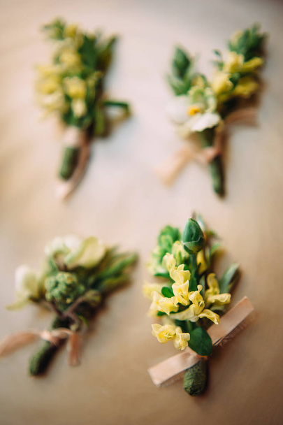 набір красивих квіткових бутонів, весільний декор
 - Фото, зображення